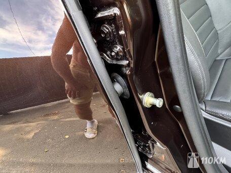 Renault, Duster, 2000, 143, бензин, внедорожник, механика, полный привод, среднее состояние, левый, коричневый, 1 590 000 ₽