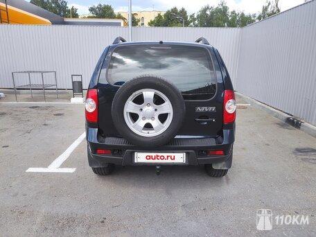 Chevrolet, Niva, 1700, 80, бензин, внедорожник, механика, полный привод, среднее состояние, левый, черный, 478 000 ₽